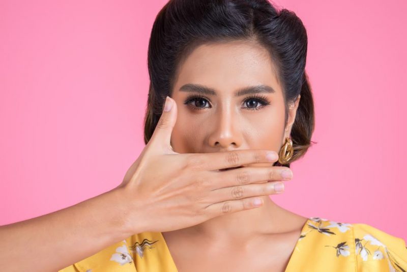 Bau Mulut (Halitosis): Gejala, Penyebab, Cara Mengatasi, Dll - Info Sehat