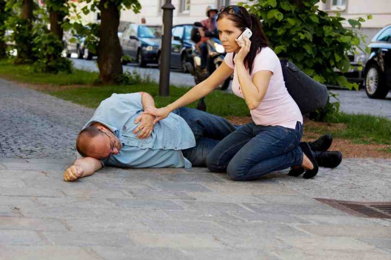 Tips Cara Mengatasi Pingsan, Kondisi yang Menyebabkan
