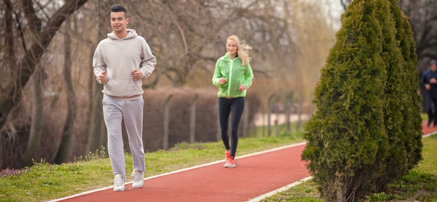 Benarkah Lari Dengan Jaket Bisa Membakar Kalori Lebih Banyak?