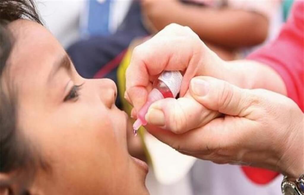 Polio (Poliomyelitis): Penyebab, Gejala, Diagnosis, Pengobatan, & Pencegahan