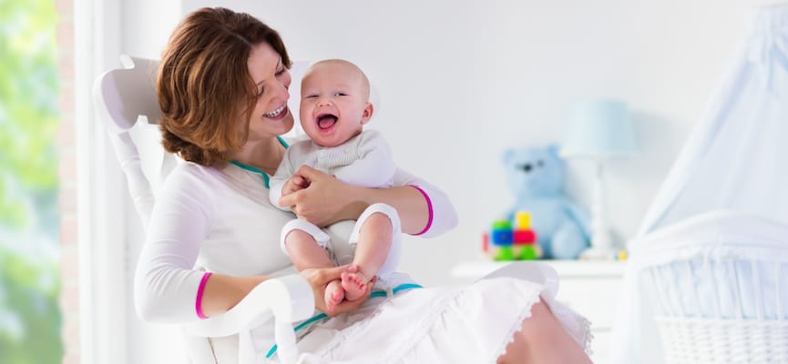 Tips Bagi Ibu Bekerja Agar Tetap Dapat Bonding dengan Bayi