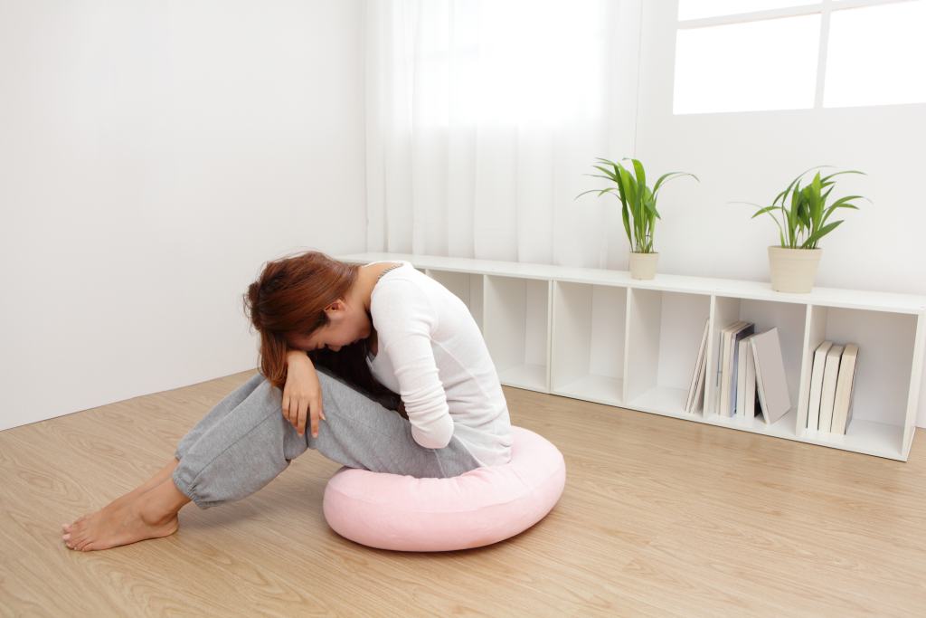 Postpartum Depression: Gejala, Penyebab, Diagnosis, dan Penanganan