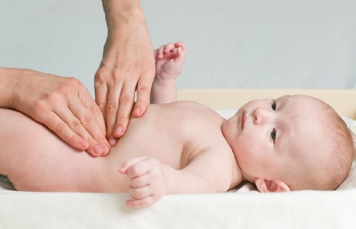 11 Manfaat Pijat Bayi yang Wajib Diketahui Orang Tua by iptahudin
