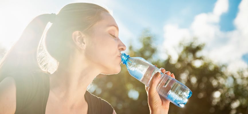 Minum Air Putih Terlalu Banyak? Ini Dampak Buruknya Bagi Kesehatan