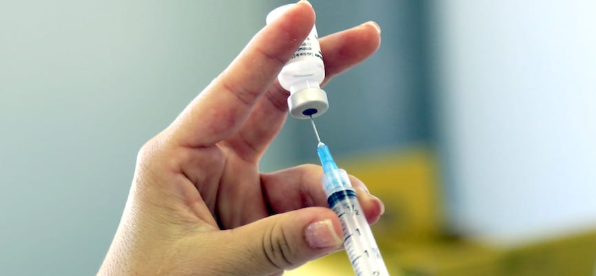 Pemerintah Menjamin Vaksinasi Ulang Memakai Vaksin Asli