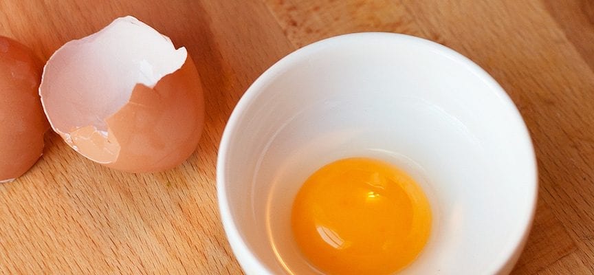 Telur Seperti Memiliki Bercak Darah Saat Dibuka Apakah Aman Untuk