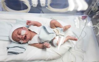 Inilah Dampak yang Mengintai Bayi Akibat Menelan Air Ketuban Hijau