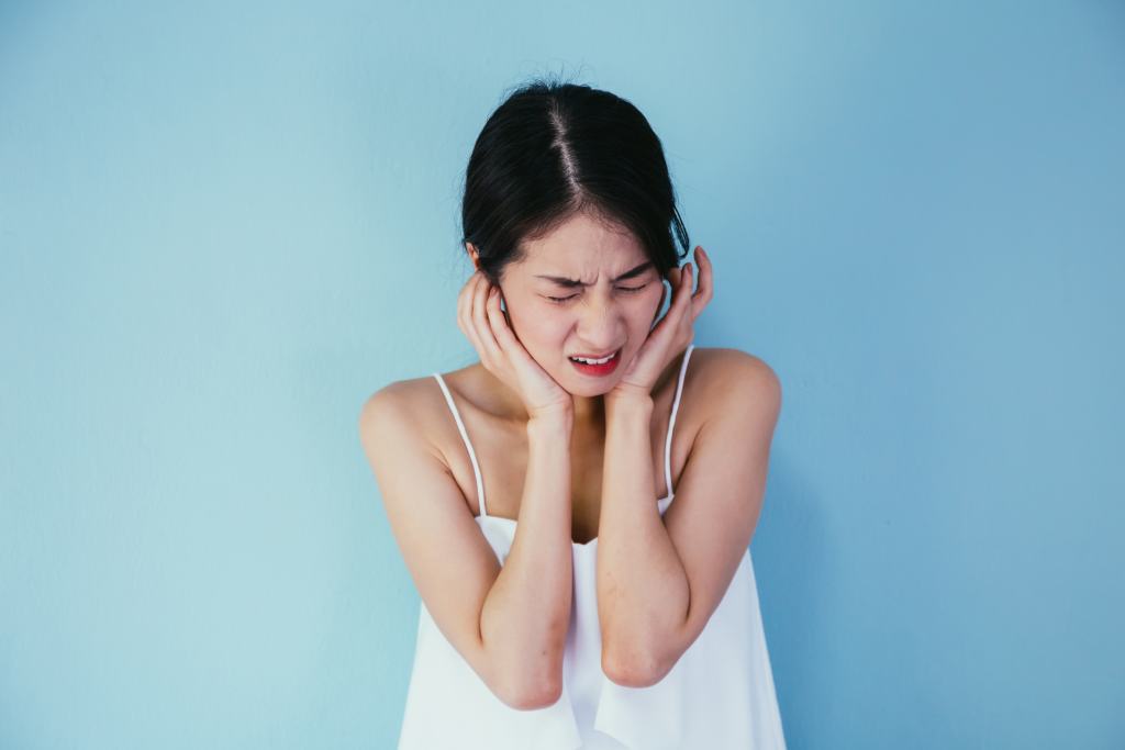 Misophonia: Gejala, Penyebab, Diagnosis, dan Pengobatan