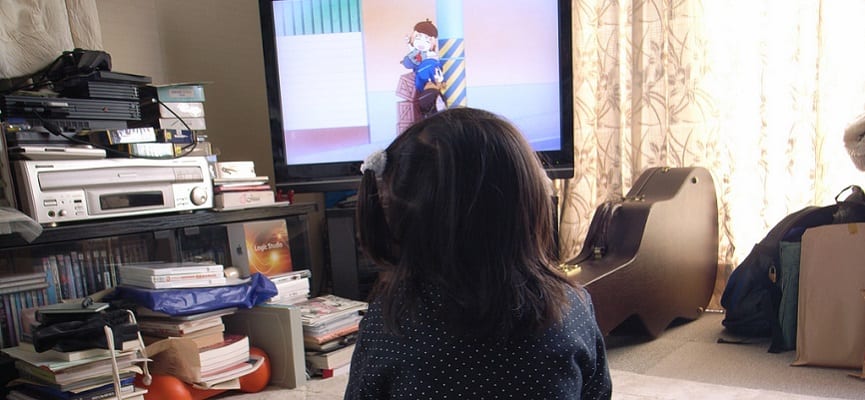 Anak di Bawah 2 Tahun Sebaiknya Tidak Menonton Televisi