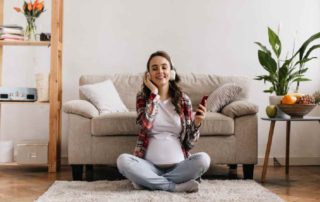 Kapan Janin Mulai Bisa Mendengar Suara dari Luar?