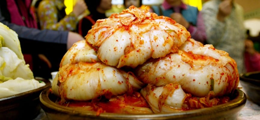 Suka Makan Kimchi Ternyata Baik Bagi Kesehatan Kulit