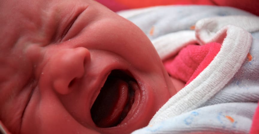 Langka, Wanita Ini Lahirkan Bayi dari Embrio Beku Berumur 25 Tahun