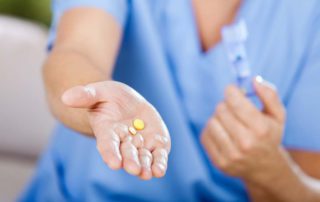 Imatinib: Manfaat, Dosis, Efek Samping, dll