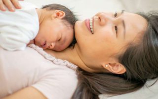 Manfaat Skin to Skin untuk Bayi dan Ibu, Jangan Dianggap Sepele
