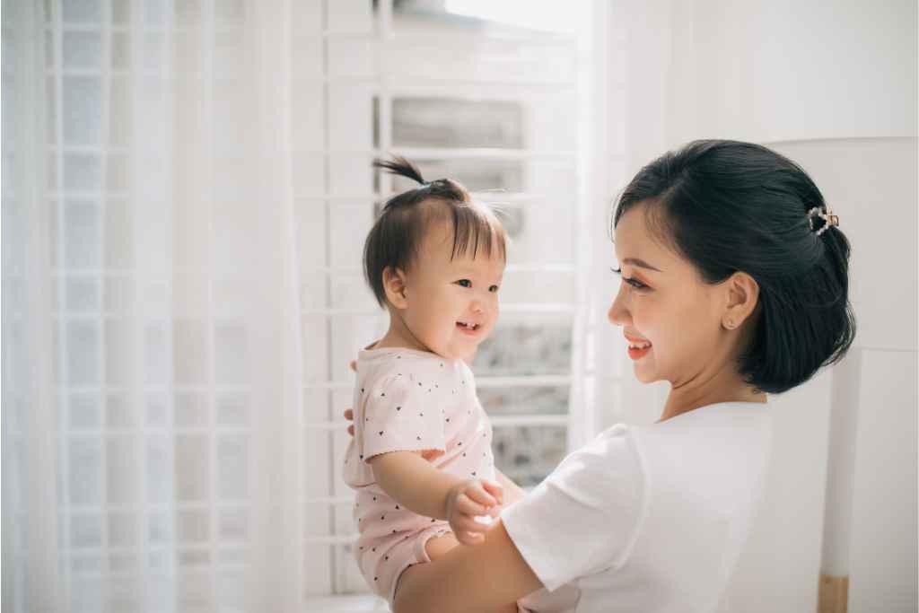 Ini 6 Tips Mudah Tingkatkan Bonding Dengan Bayi Bagi Ibu Bekerja