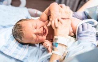 Infeksi Postpartum: Gejala, Penyebab, Diagnosis, dan Pengobatan