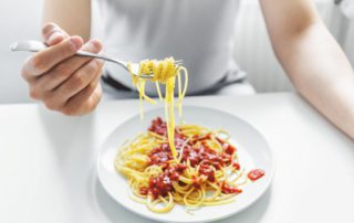 Wanita Makan Spaghetti Saat Hamil, Bolehkah?