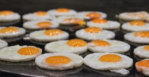 memasak-telur-doktersehat