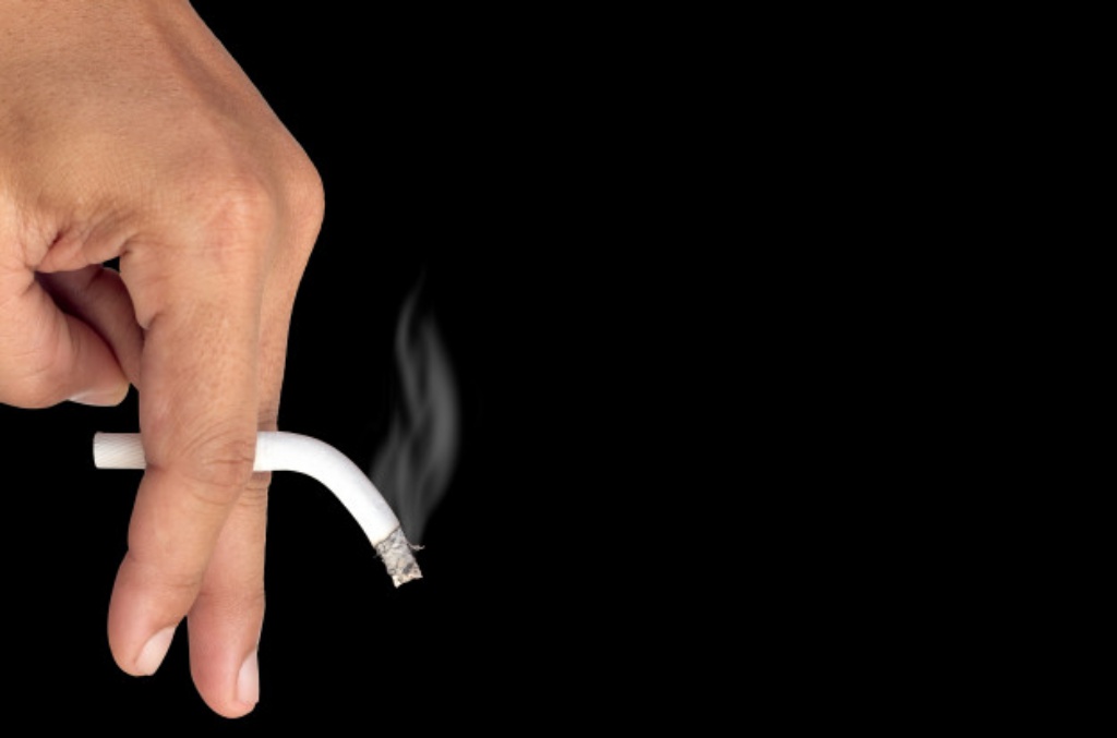 Benarkah Merokok Bisa Membuat Penis Lebih Pendek?