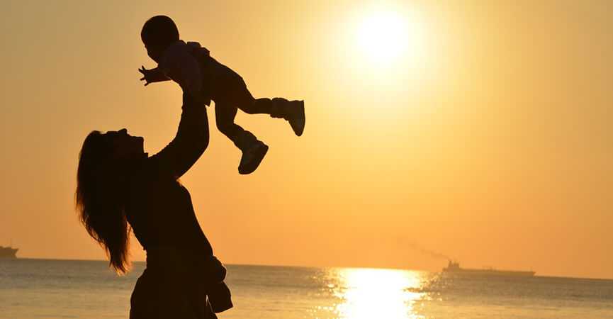 Waspada Mom, Kebiasaan Ini Justru Berdampak Buruk Pada Anak
