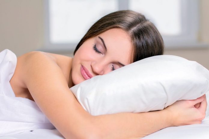 11 Manfaat Tidur  Telanjang untuk Kesehatan