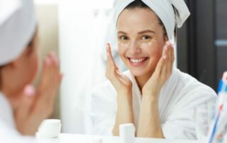 10 Urutan Skincare Pagi yang Benar untuk Kulit Cantik dan Glowing