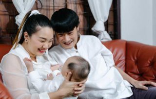 8 Tips Tetap Intim dengan Pasangan Usai Persalinan meski Tanpa Seks
