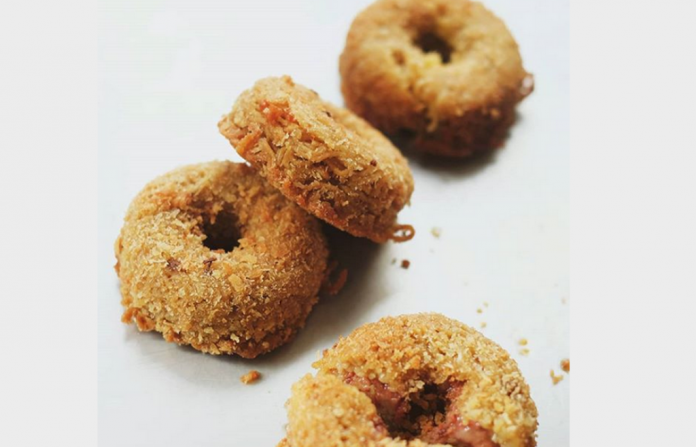 doktersehat-donat-goreng-mi-instan