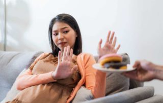 Makanan yang Harus Dihindari Ibu Hamil saat Buka Puasa dan Sahur