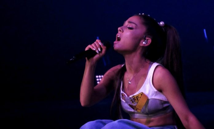 ariana_grande_PTSD_doktersehat_1