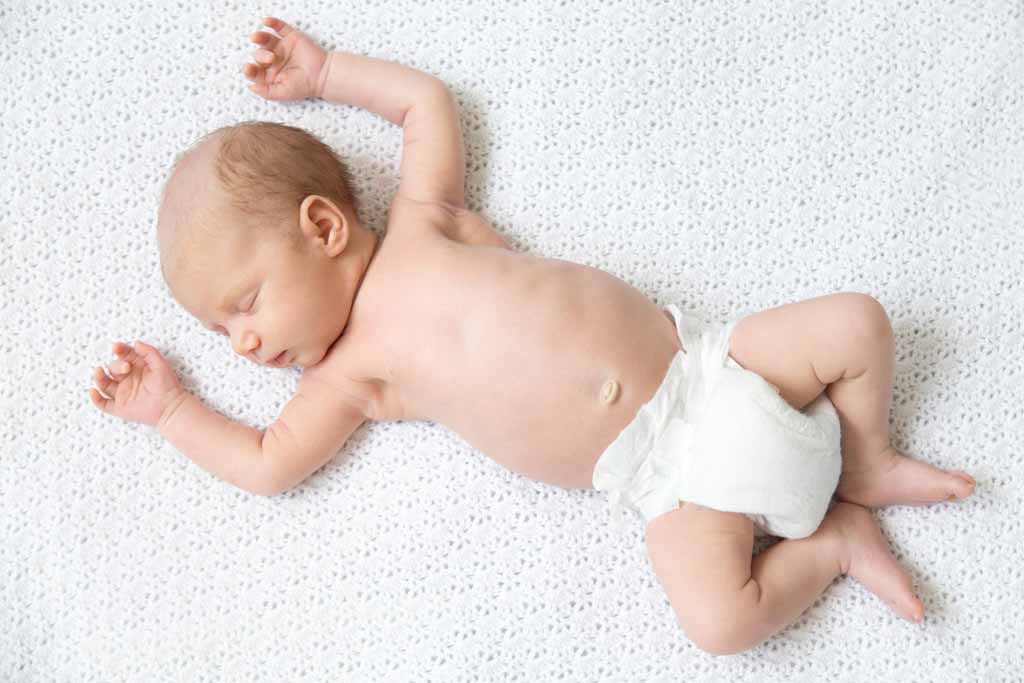 Mengapa Bayi Baru Lahir Banyak Tidur?