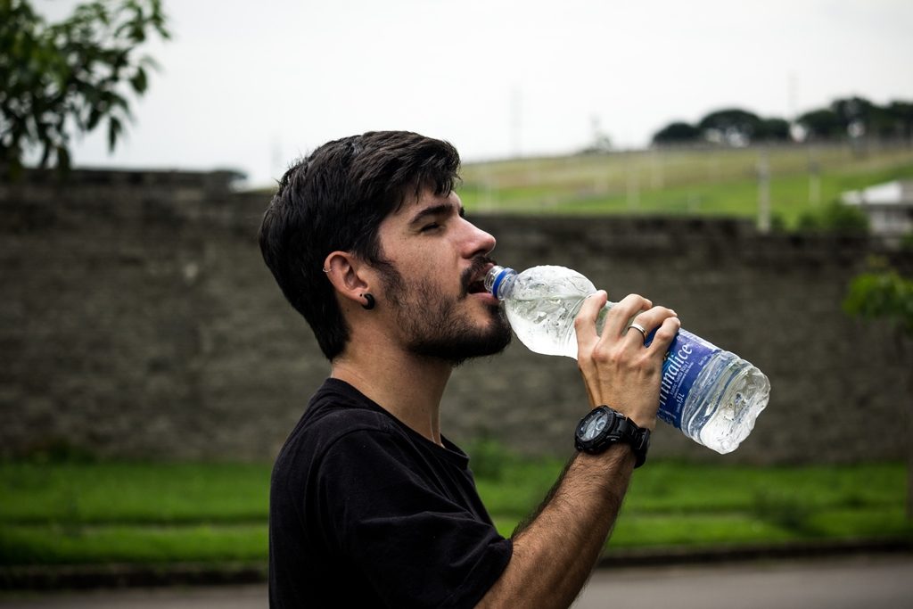 doktesehat minum air putih yang banyak