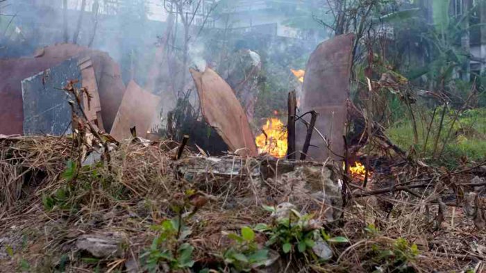 Bahaya Membakar Sampah Di Pekarangan