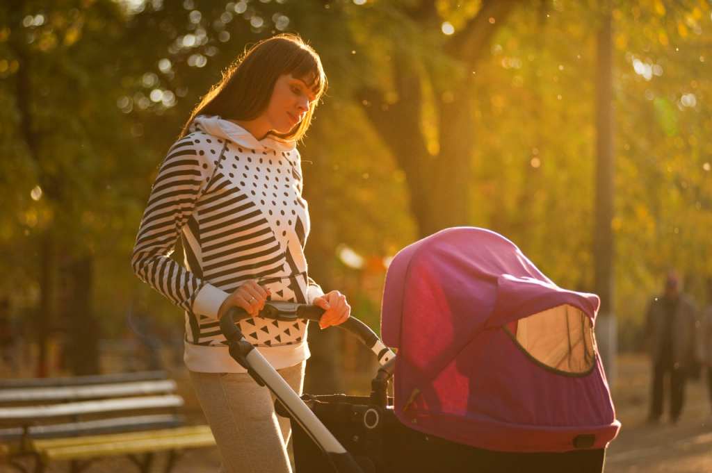 Benarkah Mitos Bayi Boleh Keluar Rumah Setelah 40 Hari?