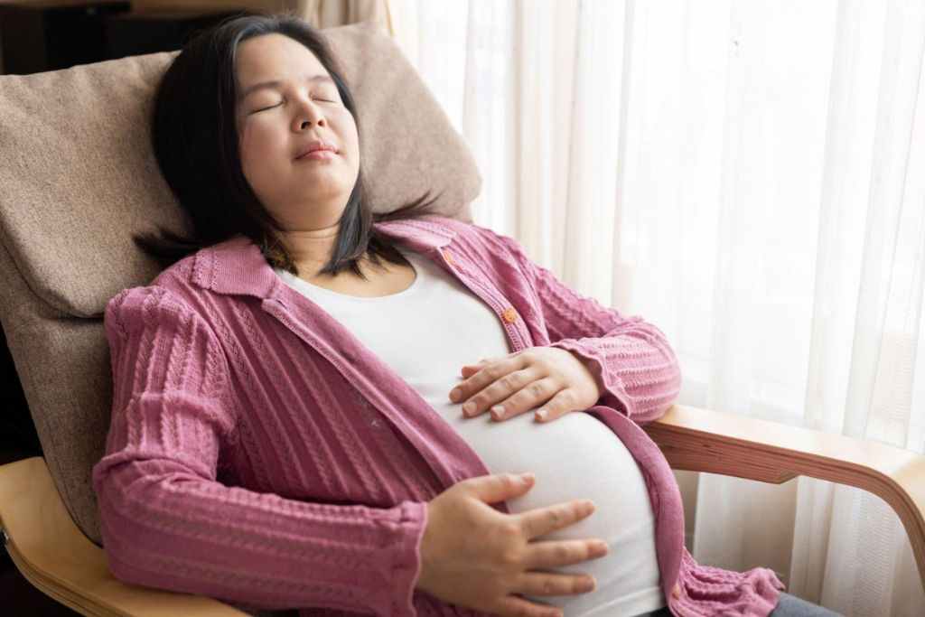 Dampak Kurang Tidur bagi Ibu Hamil dan Perkembangan Janin