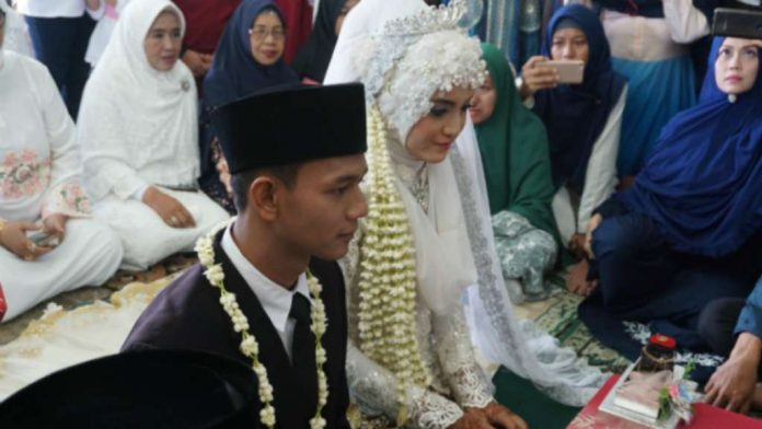 pasangan-tuna-rungu