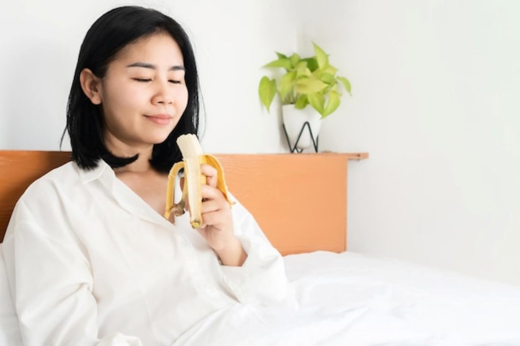 Bolehkah Makan Buah Sebelum Tidur? Ini Penjelasannya