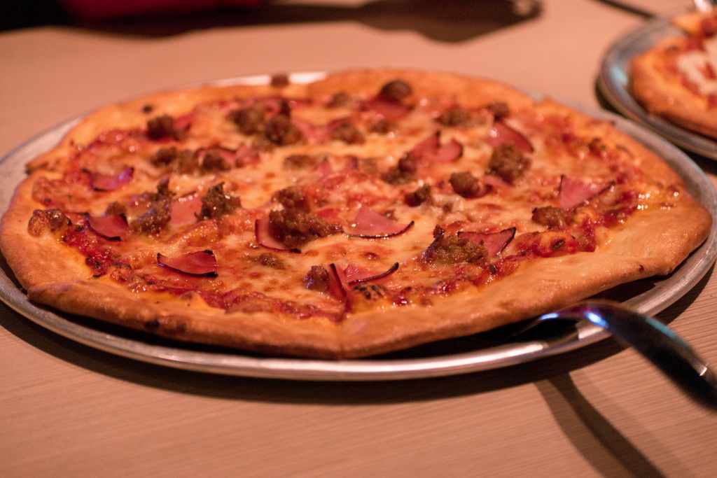 Tips Makan Pizza Agar Tetap Sehat