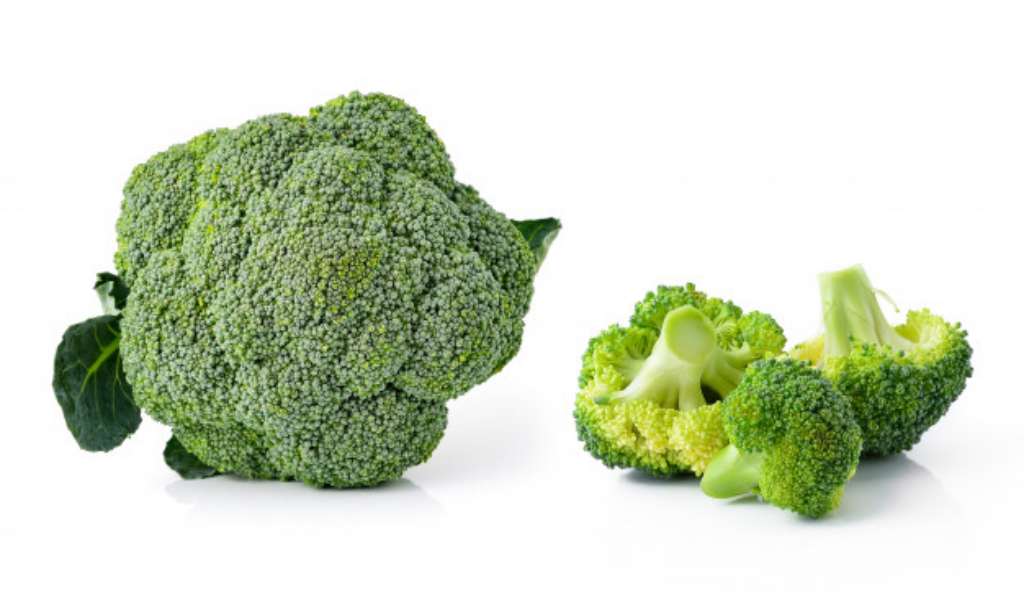 11 Manfaat Brokoli Hijau yang Sangat Menyehatkan (No. 10 Menggairahkan)
