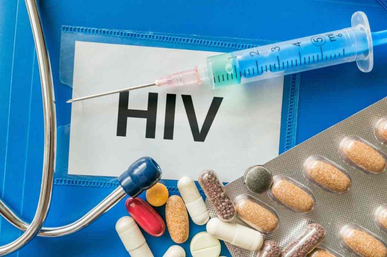 5 Cara Penularan HIV dan Cara Mencegahnya (Lengkap)