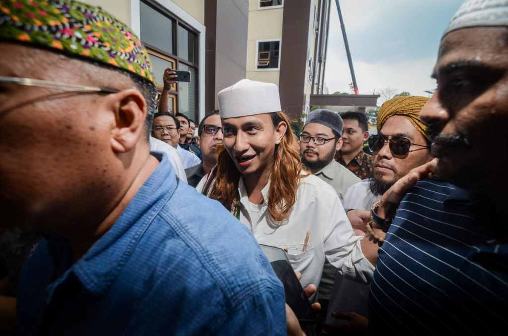 Ajukan Penangguhan Penahanan, Bahar bin Smith Mengaku Punya Maag Akut
