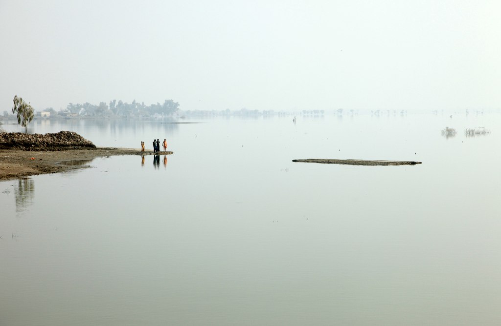 Mayat Pasien HIV Ditemukan di Danau, Airnya Dikuras Habis