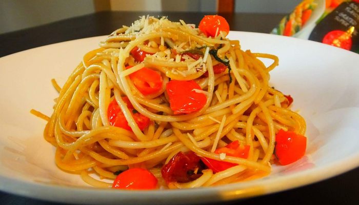cara-membuat-spaghetti-aglio-olio-tuna-doktersehat
