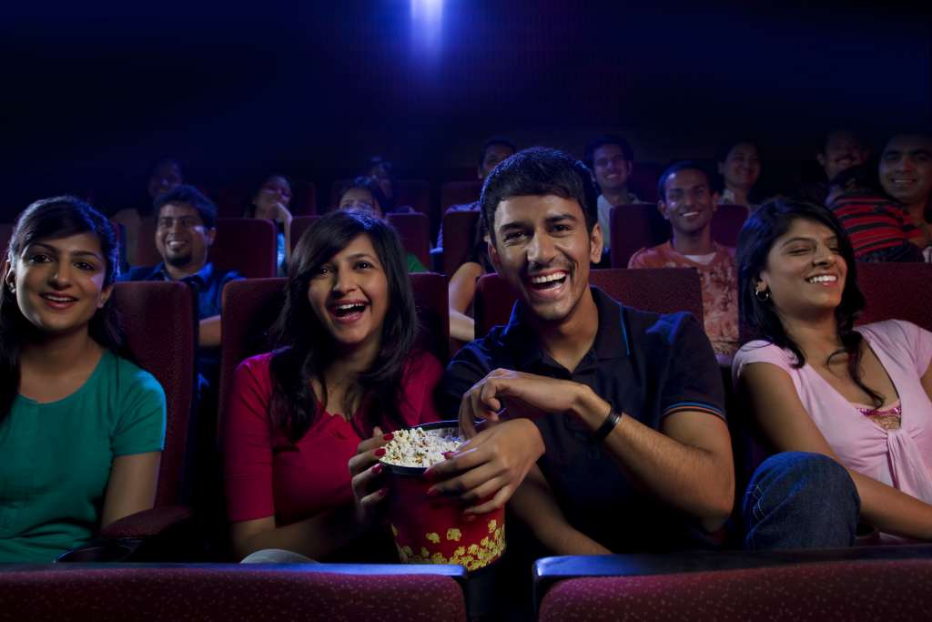 8 Manfaat Menonton Film, Bisa Sebagai Terapi Kesehatan?