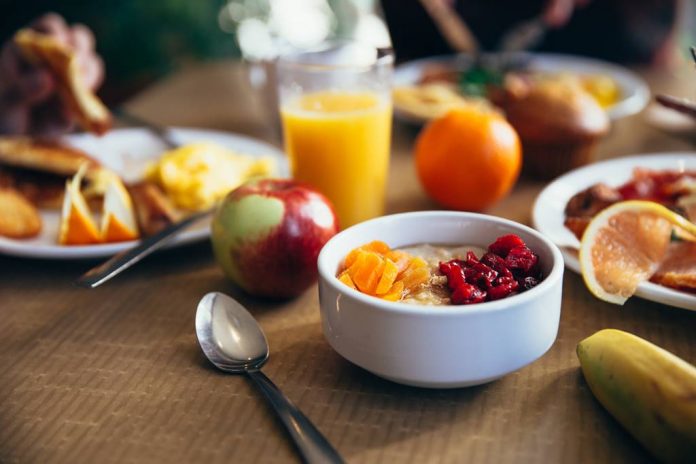 menurunkan-berat-badan-dengan-sarapan
