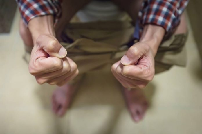 bau-feses-tidak-sedap-doktersehat