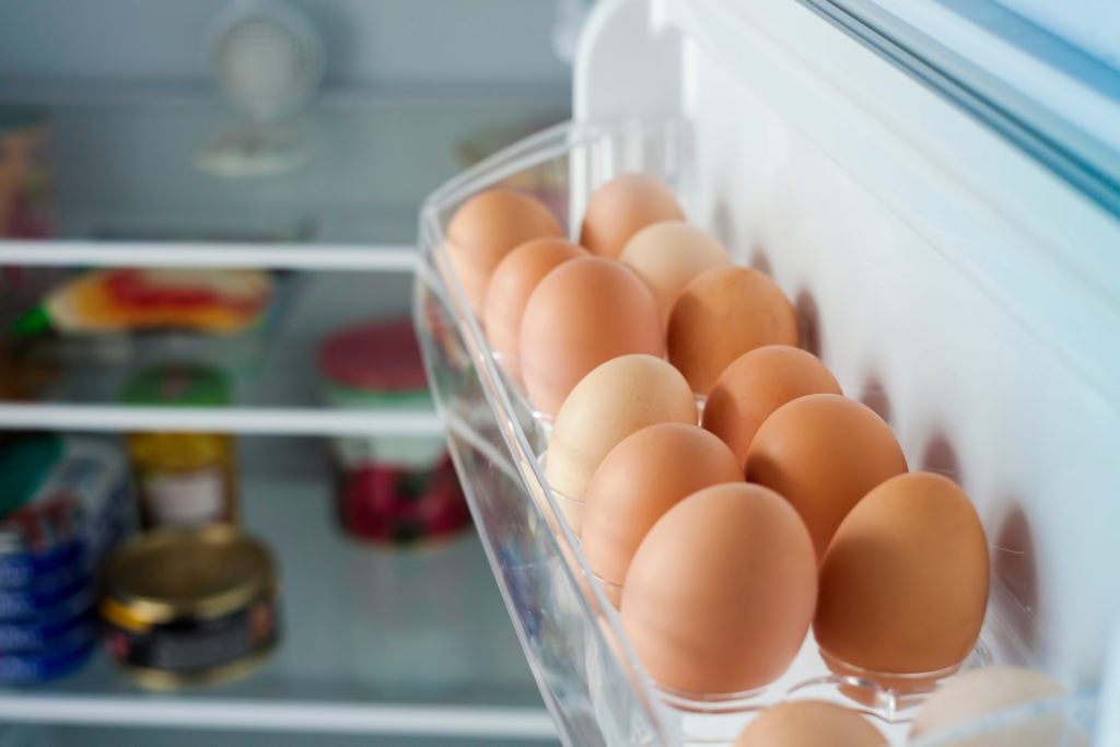 6 Bahaya Simpan Telur di Kulkas! Bagaimana Cara Menyimpan yang Benar?
