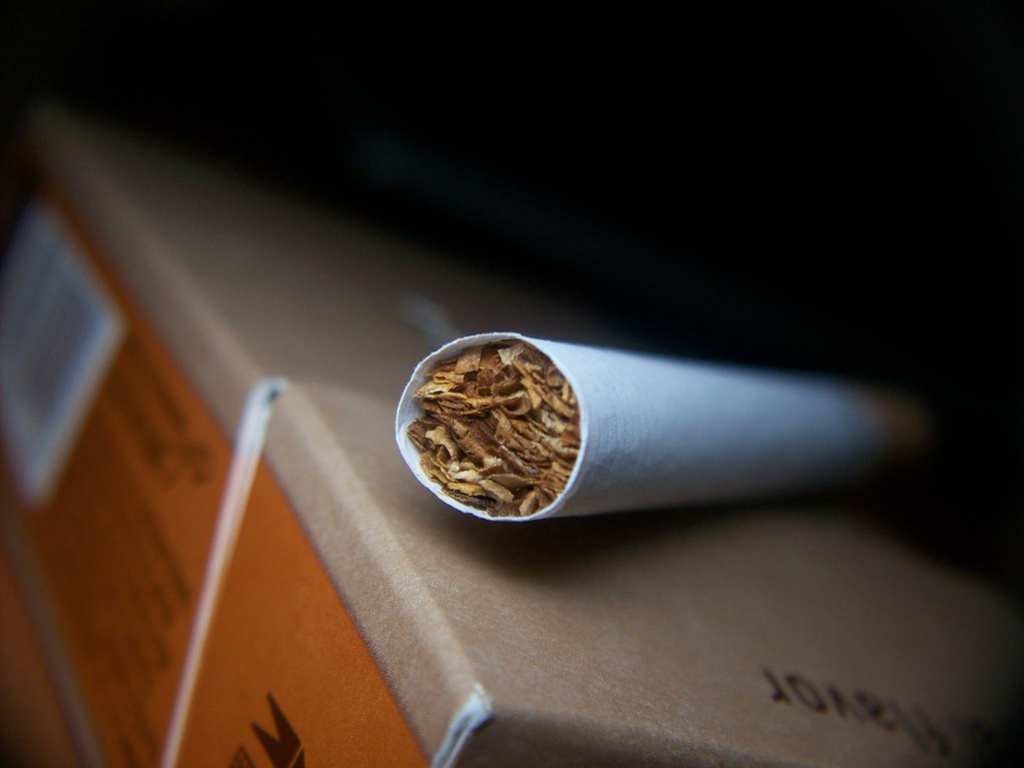 Kenaikan Cukai Rokok Membuat Pengisap Vape Bertambah?