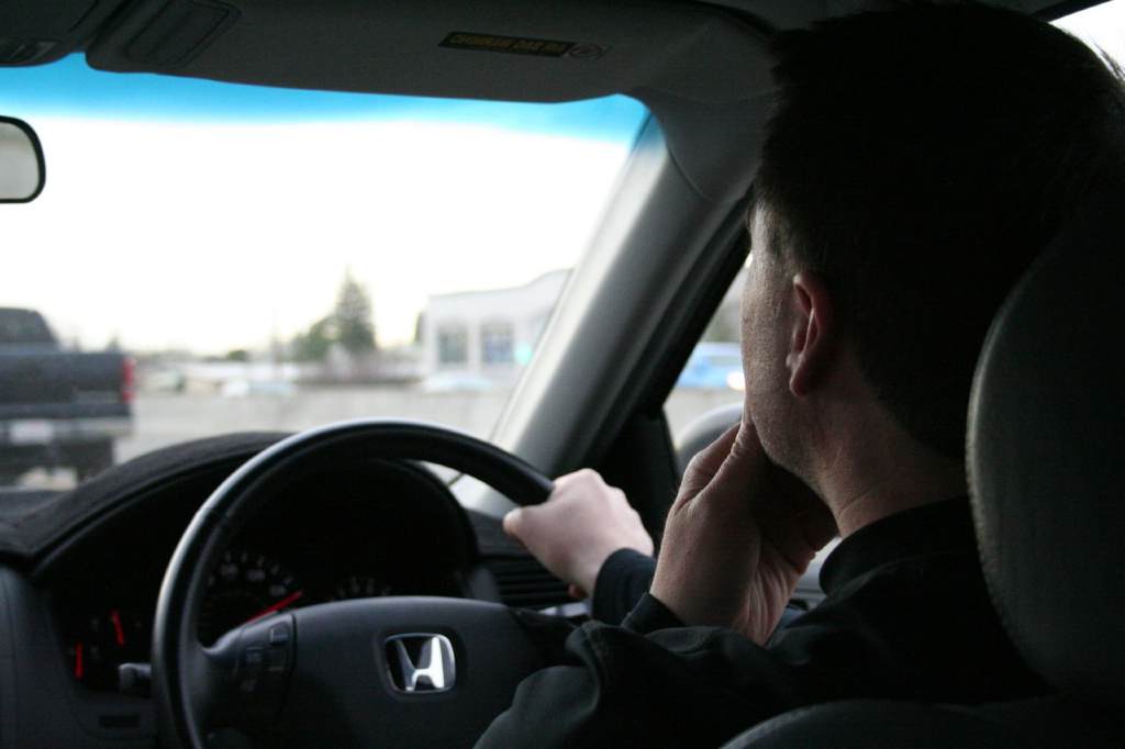 Menyetir Mobil Matic Berbahaya bagi Kesehatan?