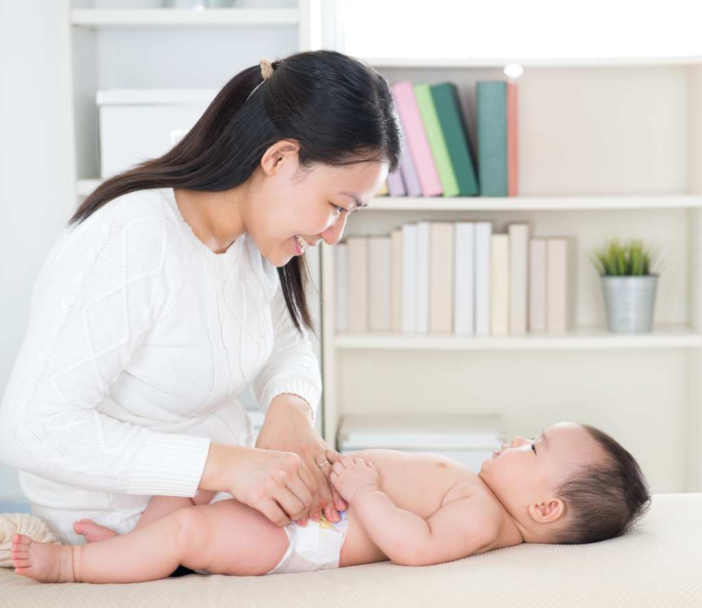 BAB Bayi Berbusa, Simak Penyebab dan Cara Mengatasinya Berikut ini